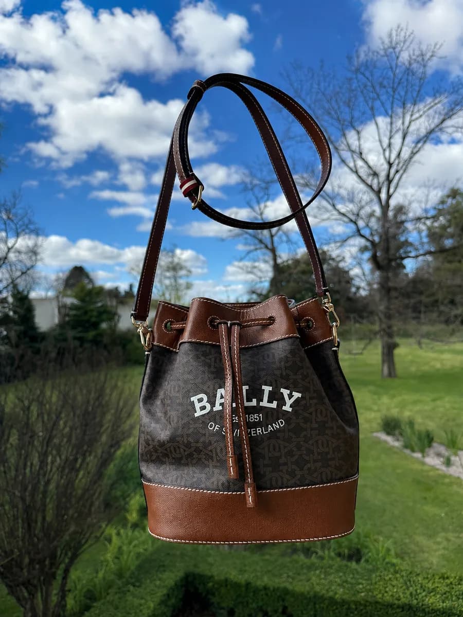 Bally Cleoh bucket bag — imagen 1